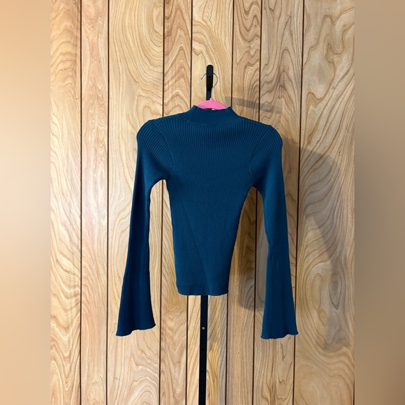 Teal Ribbed Bell Sleeve Mock Neck Top - Picture 3 of 3
